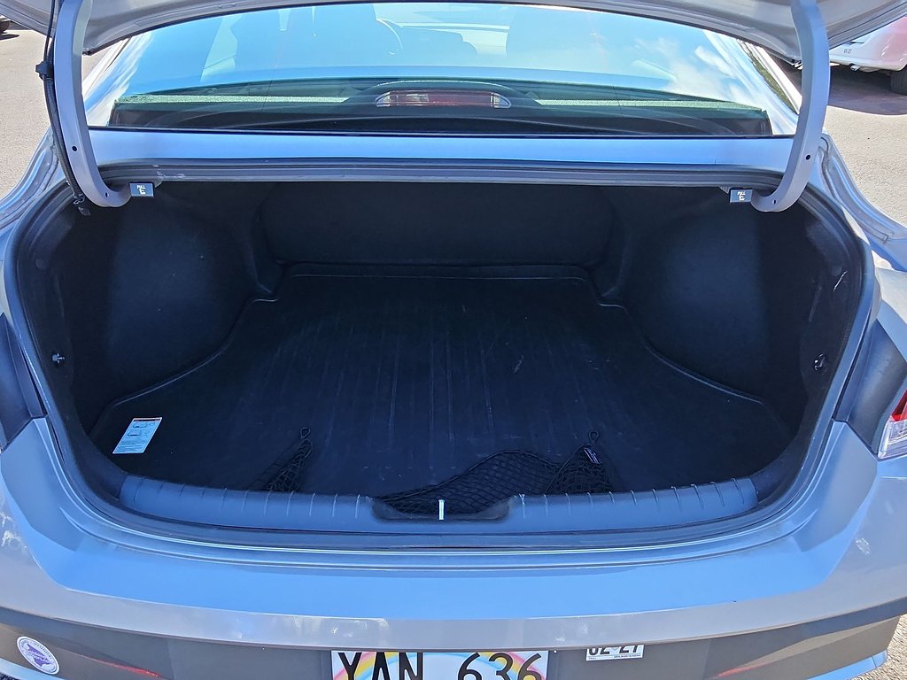 Used 2025 Fluid Metal Metallic Hyundai SEL Sport image 28