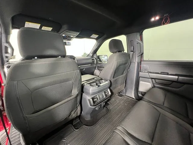 Used 2021 Red Ford XLT image 16
