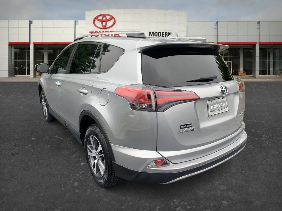 Used 2018 Silver Sky Metallic Toyota XLE image 6