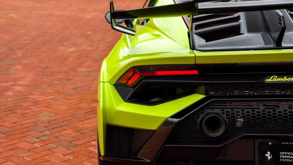Used 2022 Verde Scandal Metallic Lamborghini Base image 39