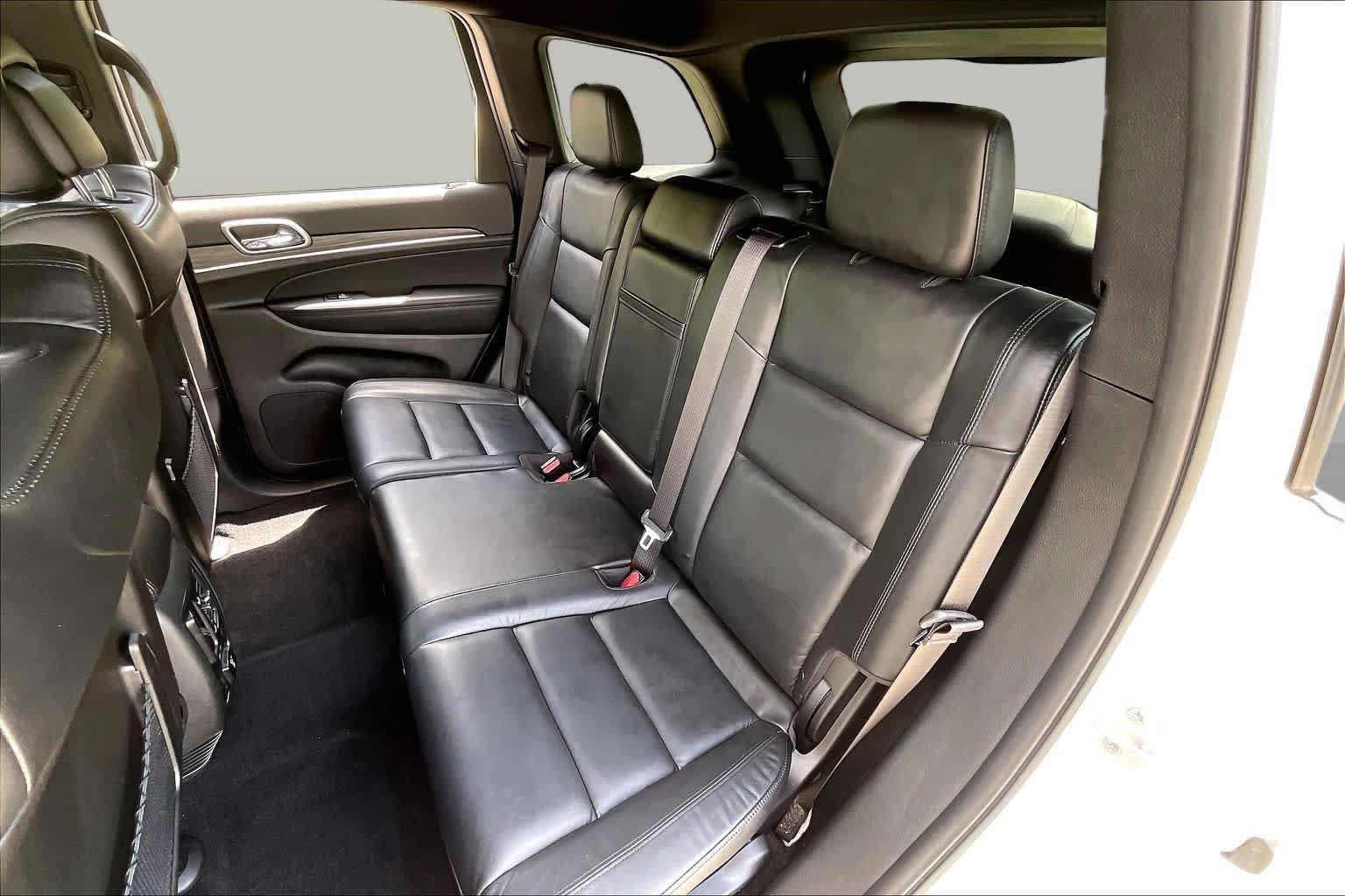 Used 2021 Bright White Clearcoat Jeep Limited image 19