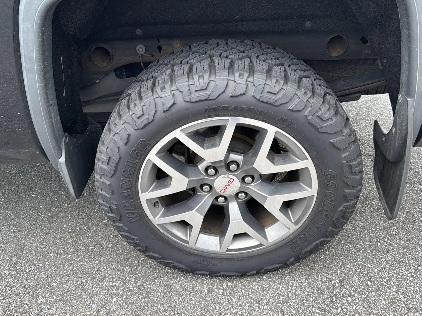 Used 2015 Onyx Black GMC SLT image 16
