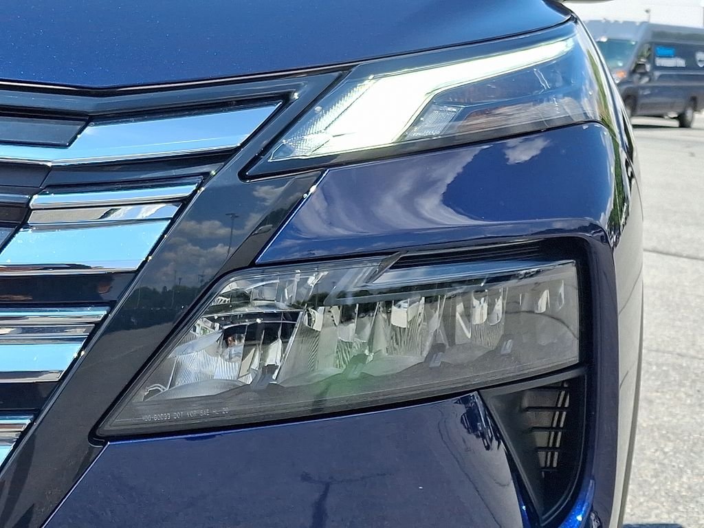 Used 2025 Blue Nissan SV image 10