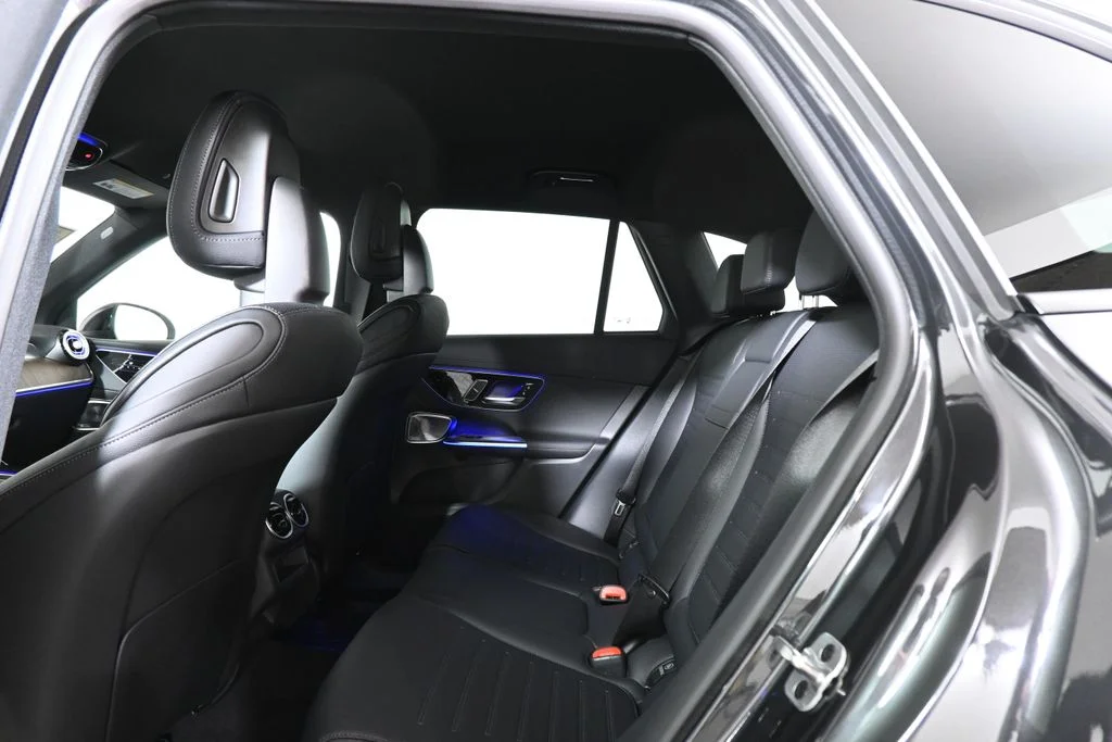 Used 2026 Gray Mercedes-Benz GLC 300 image 27