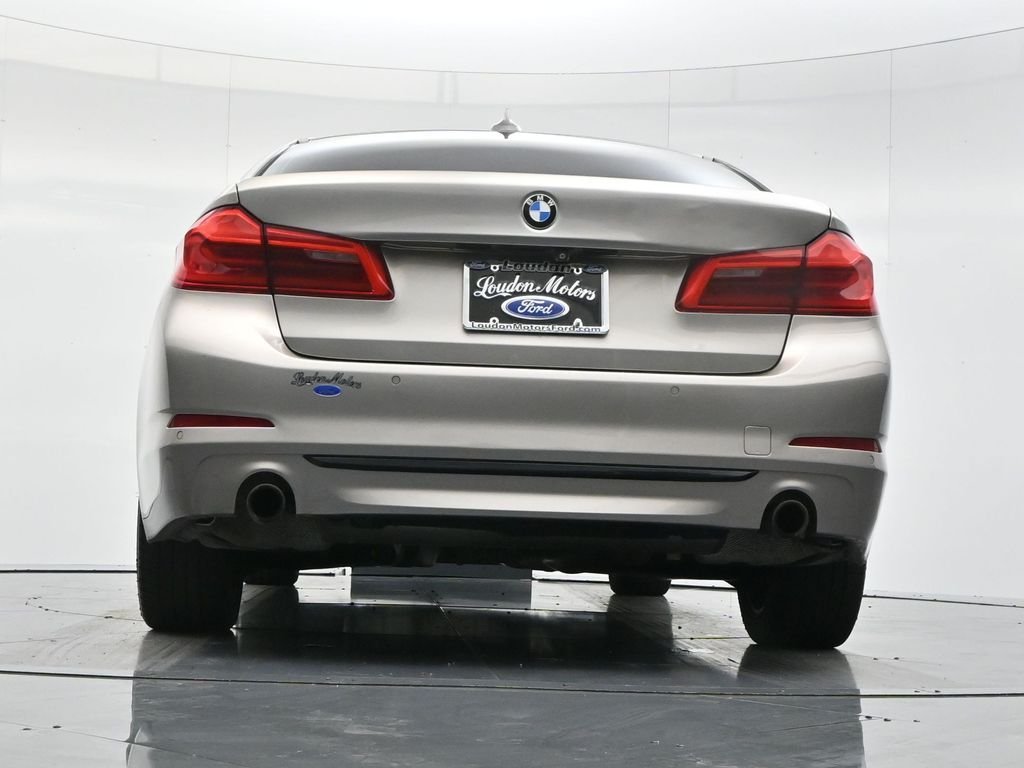 Used 2017 Cashmere Silver Metallic BMW 530i xDrive image 51
