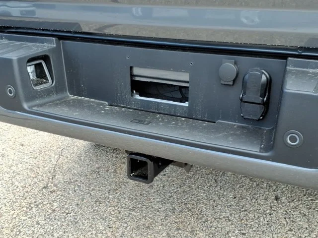 New 2026 Carbonized Gray Metallic Ford XLT image 26