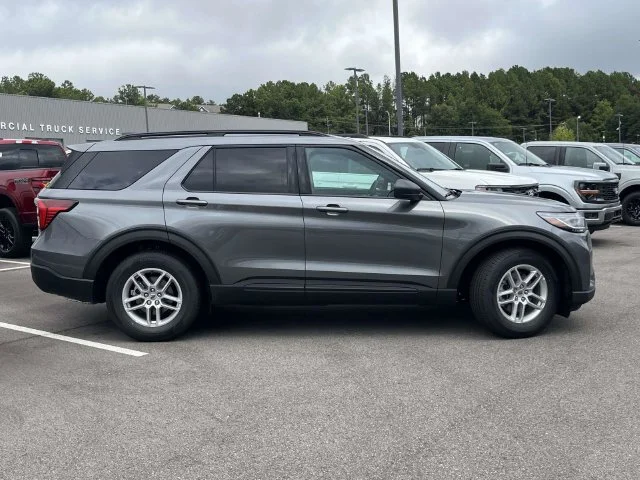 New 2027 Gray Ford Active image 2