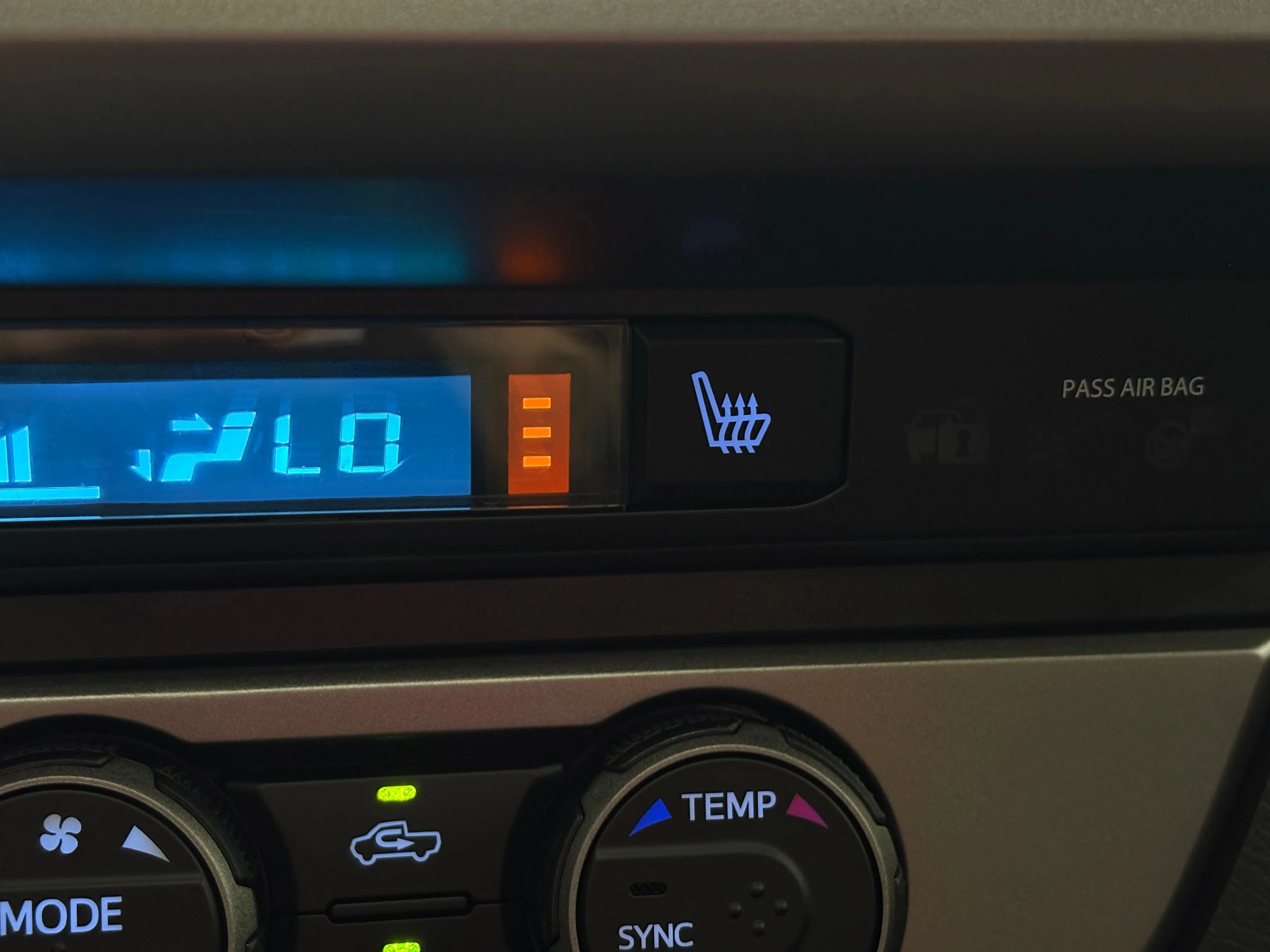 Used 2023 Ice Toyota Limited image 6