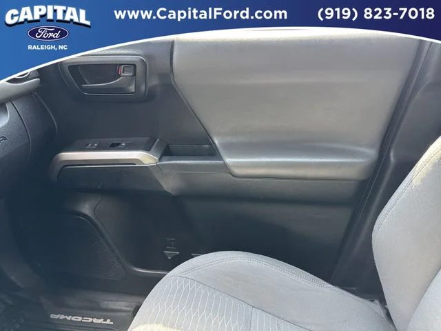 Used 2016 Gray Toyota SR5 image 27