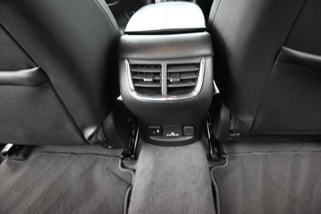 Used 2024 White Chevrolet LT image 25