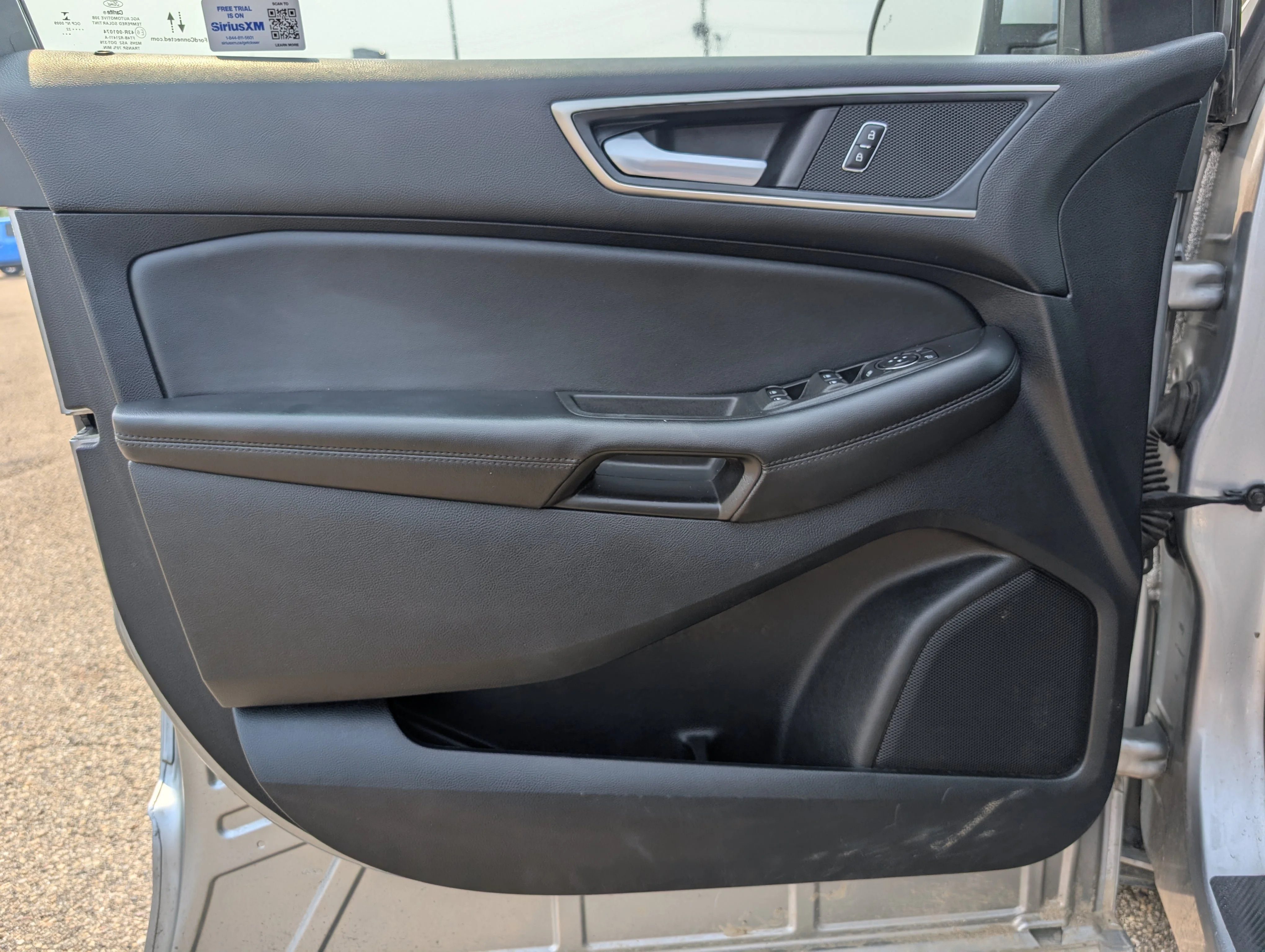 Used 2022 Silver Metallic Ford SEL AWD image 17