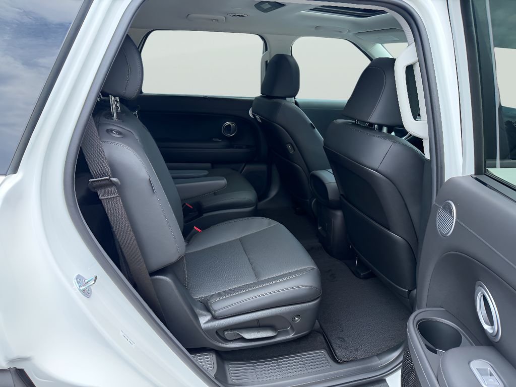 New 2026 Creamy White Pearl Hyundai Blue SEL Premium 7P image 52