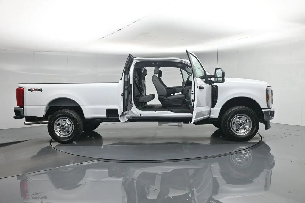 New 2027 White Ford XL image 4