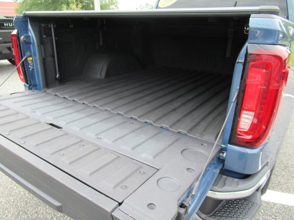 2024 GMC Sierra 1500 SLT - Photo 33