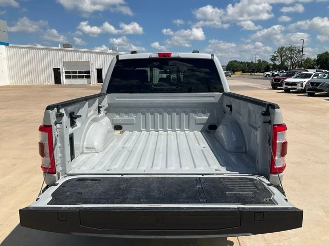 Used 2023 White Ford Lariat image 31
