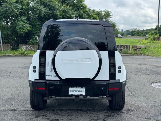 New 2026 Fuji White Land Rover S image 4