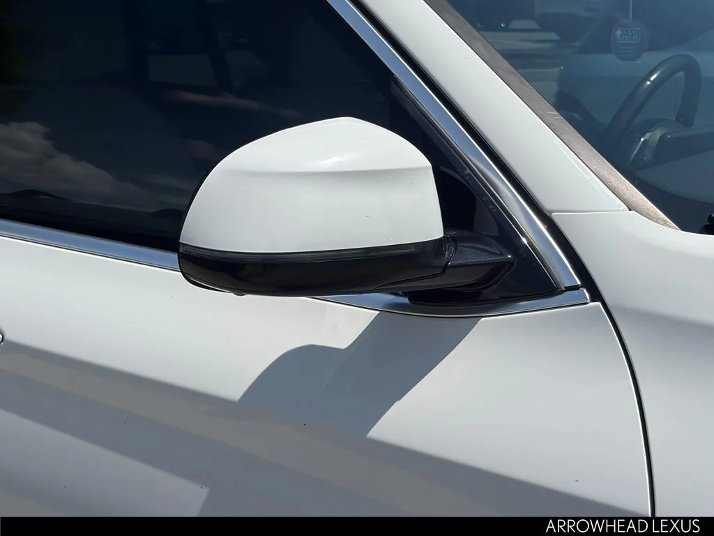 Used 2018 White BMW sDrive35i image 7