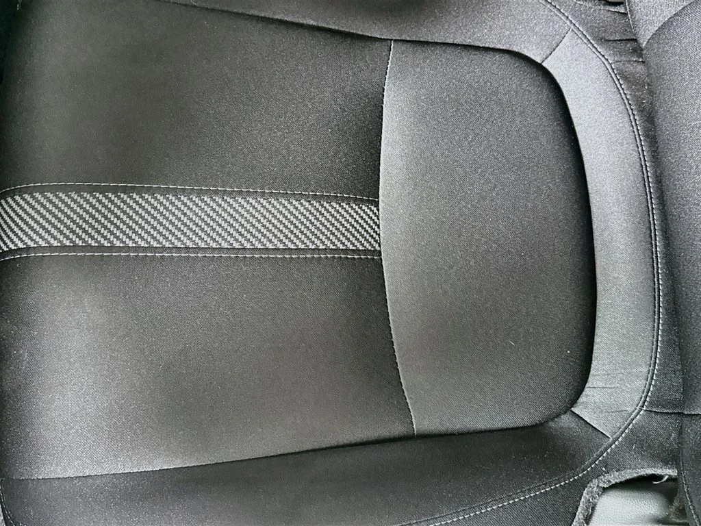 Used 2017 Lunar Silver Metallic Honda LX image 18