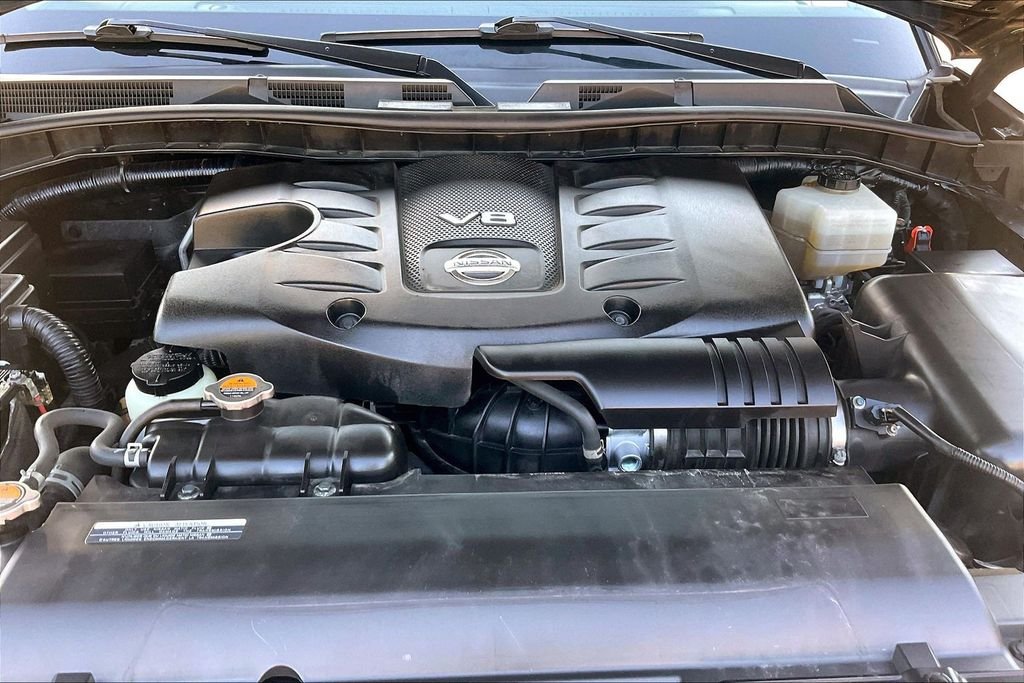 Used 2020 Black Nissan SL image 10