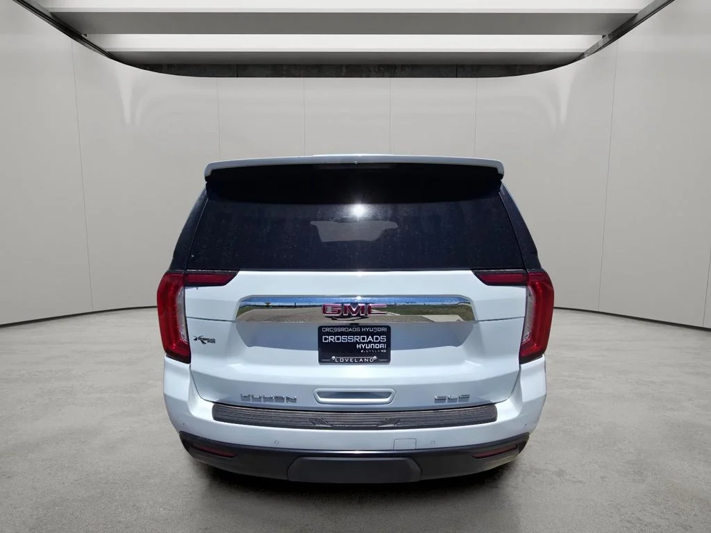 Used 2022 Summit White GMC SLE image 4