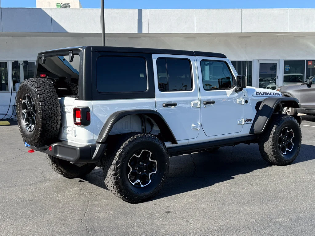 Used 2023  Jeep Rubicon image 7