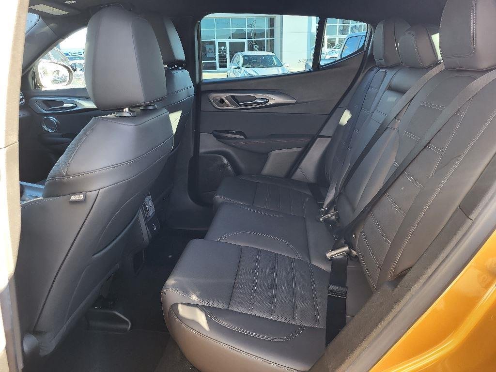 Used 2024 Acapulco Gold Dodge R/T Plus image 26