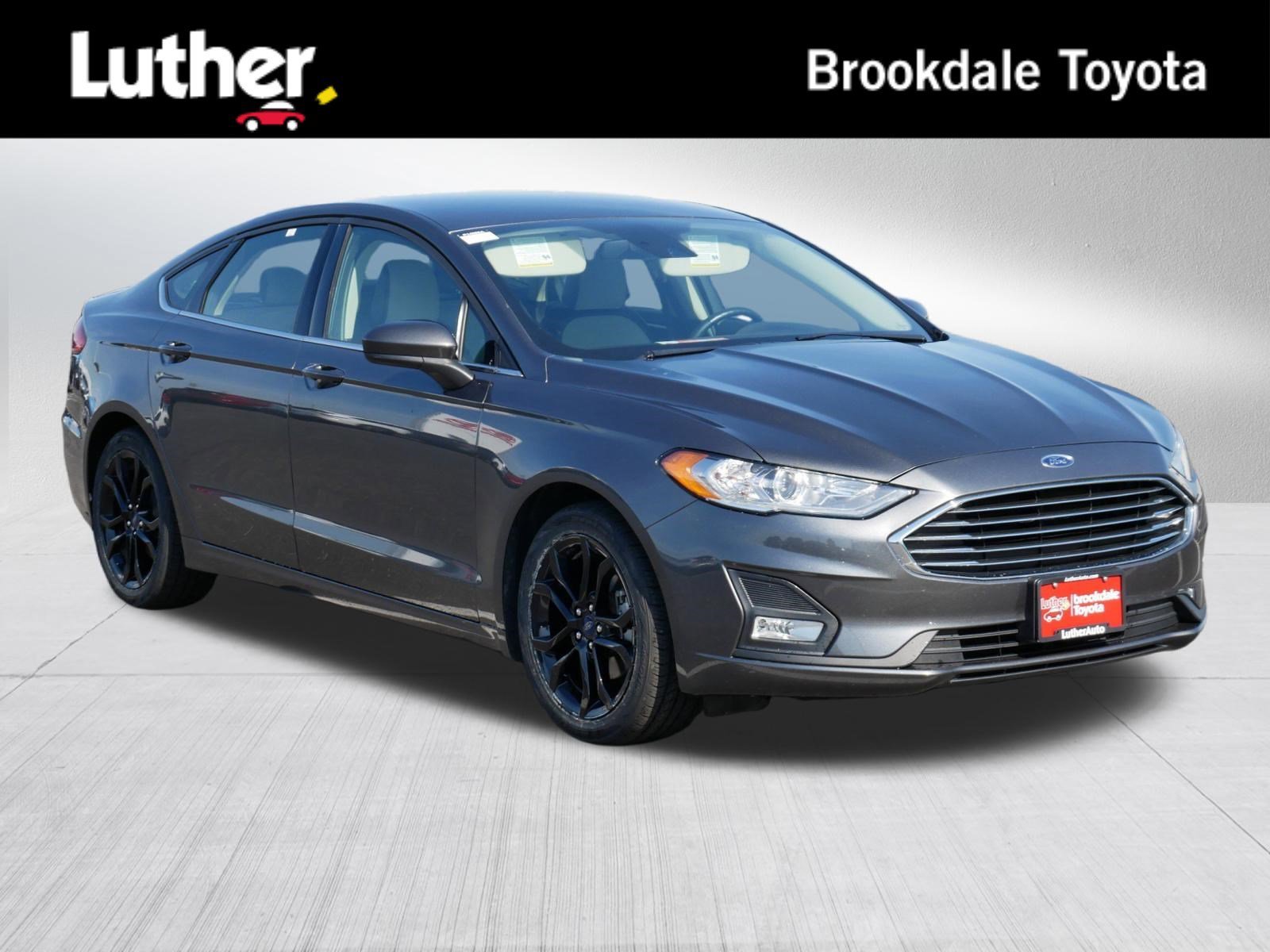 2020 Ford Fusion SE FWD's photo