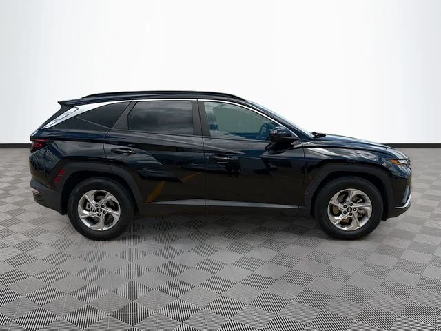 Used 2024 Black Hyundai SEL image 6