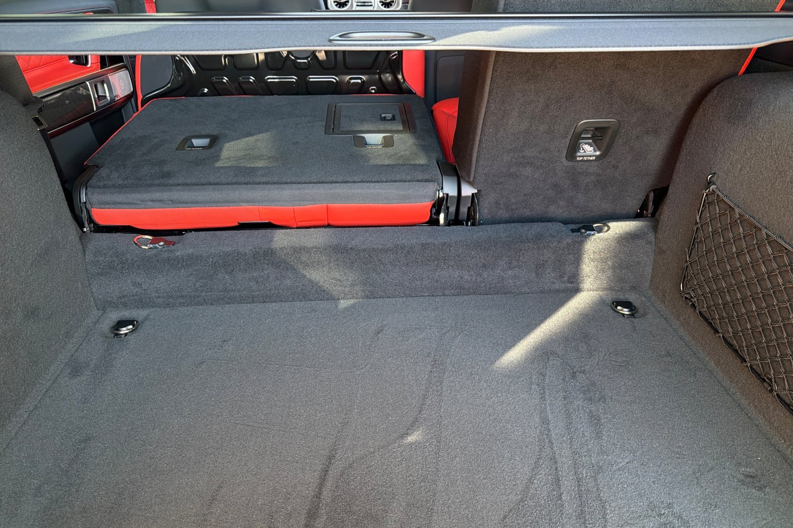 New 2027 MANUFAKTUR Night Black Magno Mercedes-Benz G 63 AMG® image 37