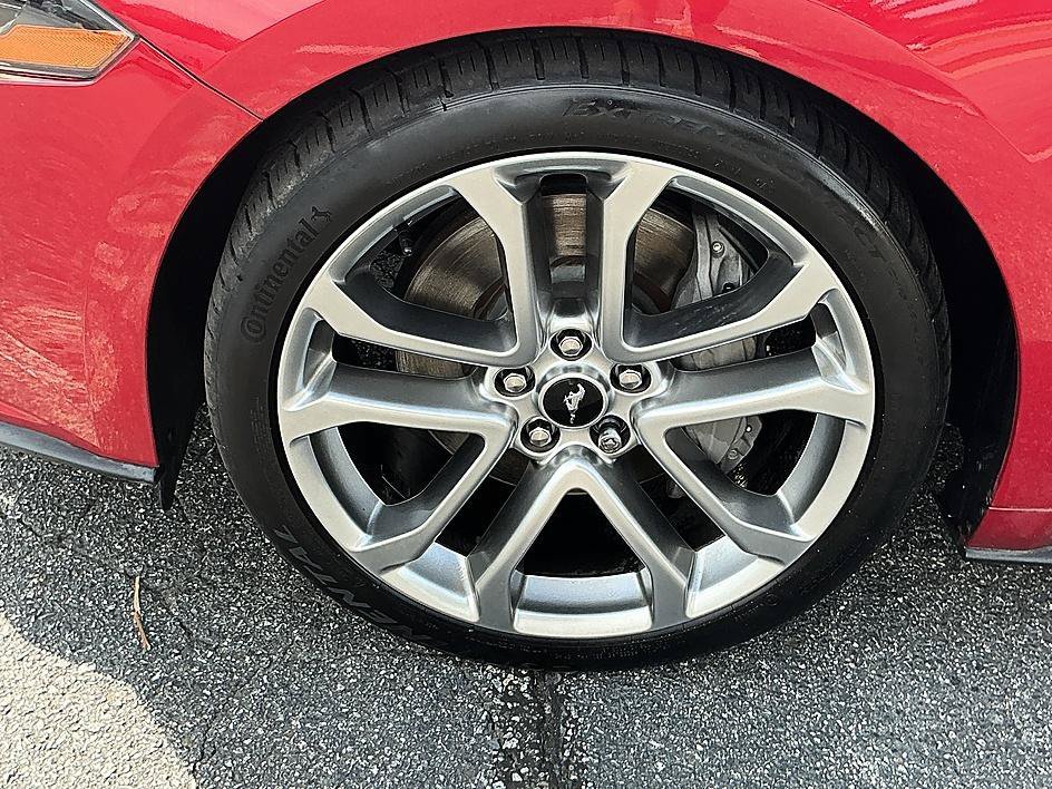 Used 2021 Red Metallic Ford GT Premium image 8