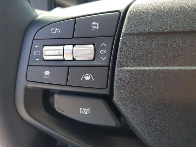 New 2025 Snow White Pearl Kia EX image 11