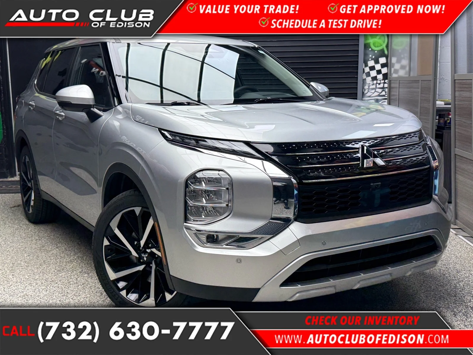 2024 Mitsubishi Outlander SE 2WD's photo