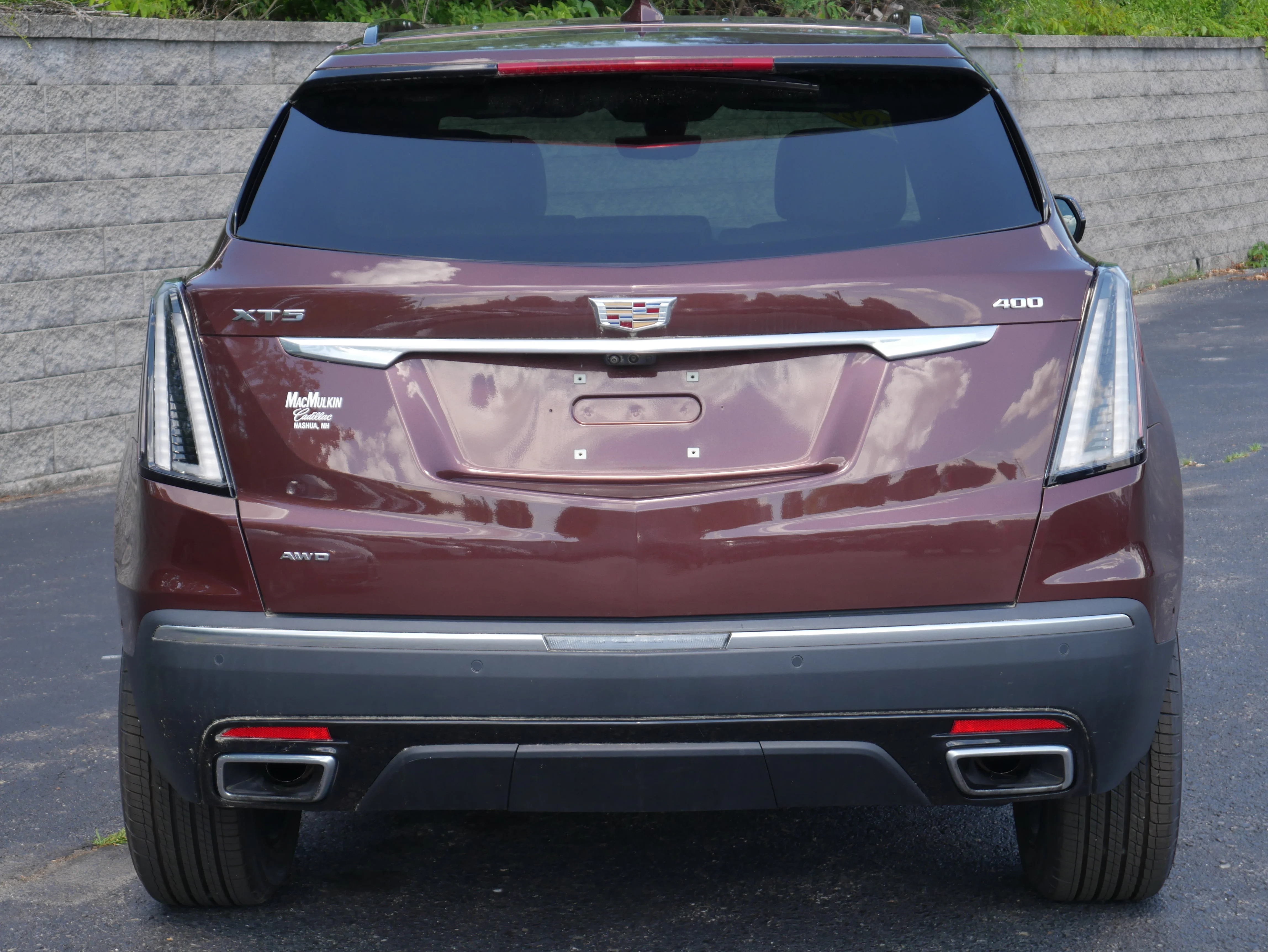 Used 2022 Rosewood Metallic Cadillac Sport image 5