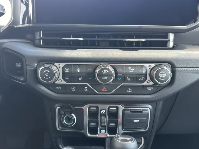 New 2026 Gray Jeep Sahara image 21