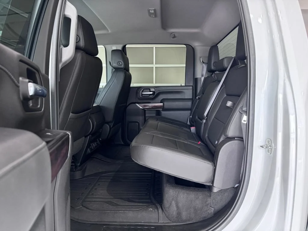 2022 GMC Sierra 2500HD SLT - Photo 11
