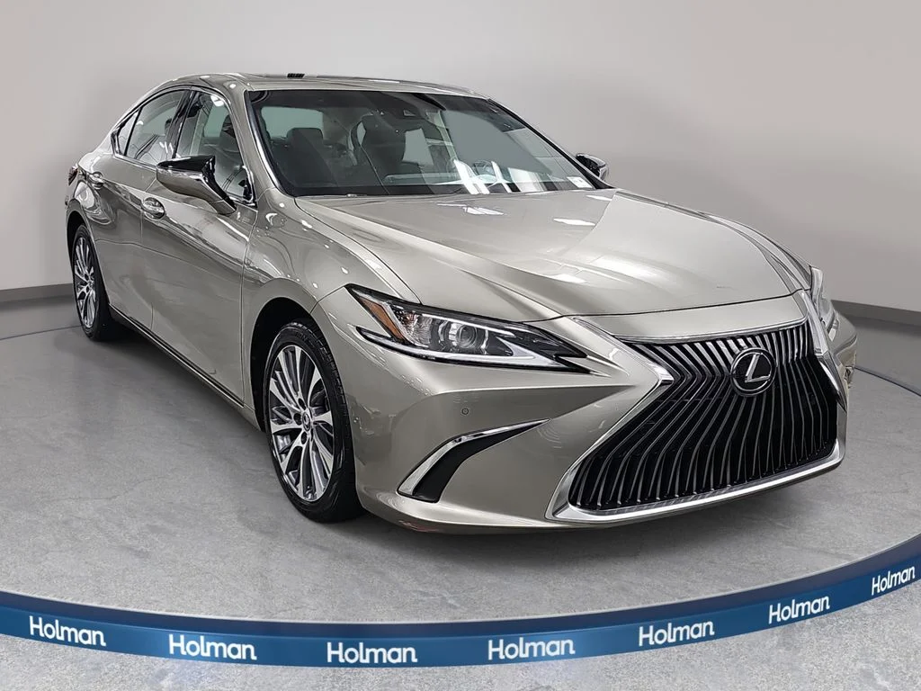 Used 2021 Silver Lexus 350 image 4