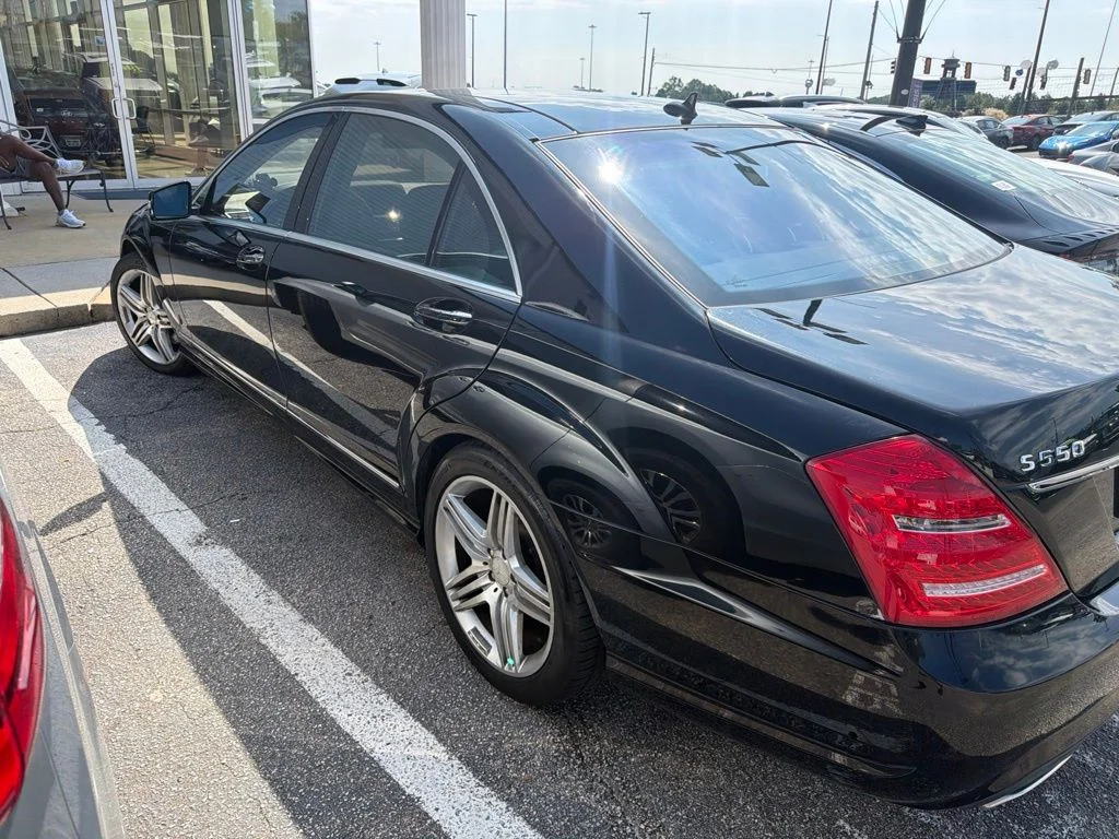Used 2013  Mercedes-Benz S 550 image 3