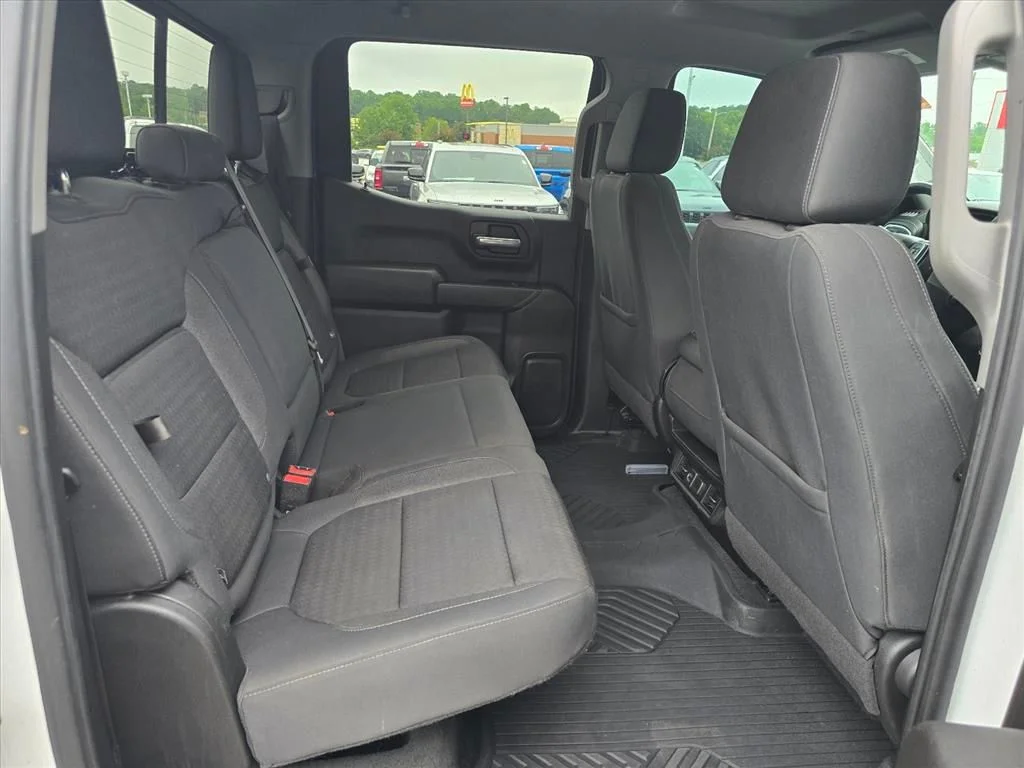 Used 2020 White Chevrolet LT image 13