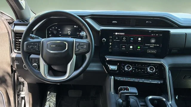 Used 2025 Silver GMC Denali image 10