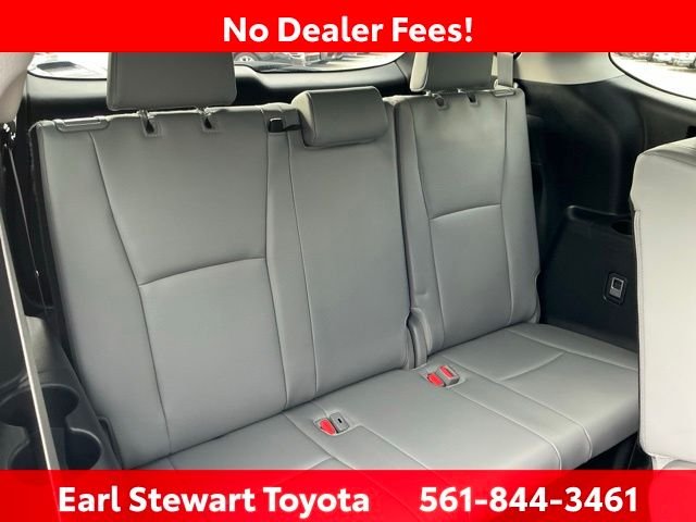 Certified Used 2025 Silver Toyota XLE image 37