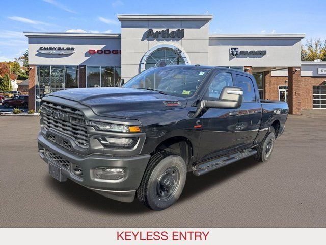 New 2026 Diamond Black Crystal Pearl-Coat Exterior Paint RAM Tradesman image 4