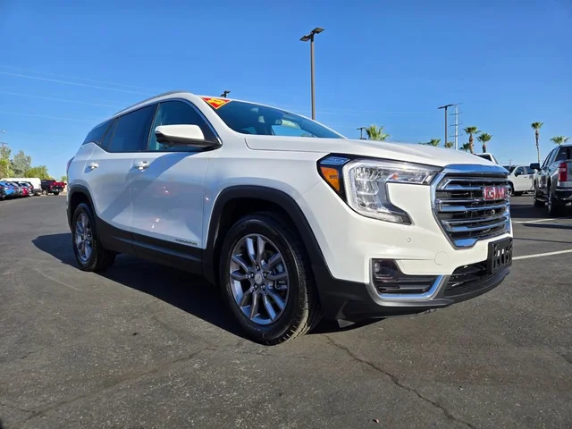 2023 GMC Terrain SLT