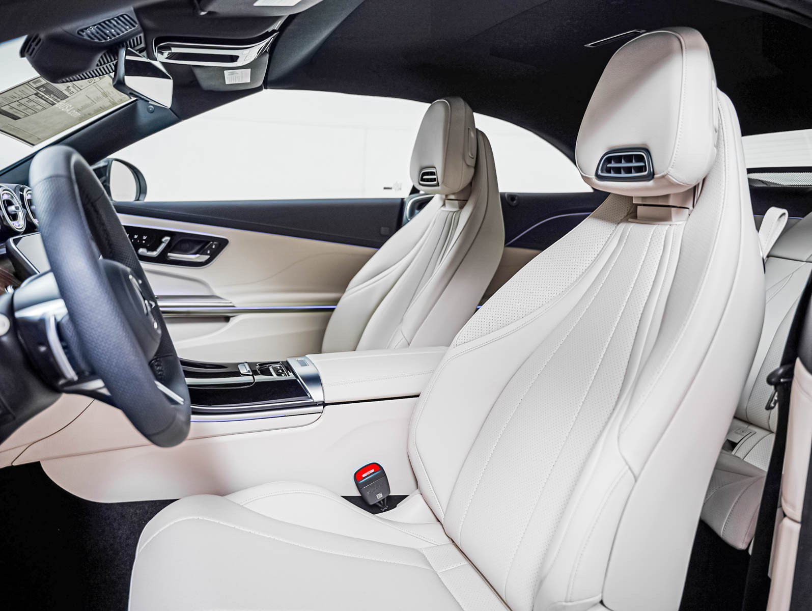 New 2026 Polar White Mercedes-Benz CLE 450 image 8