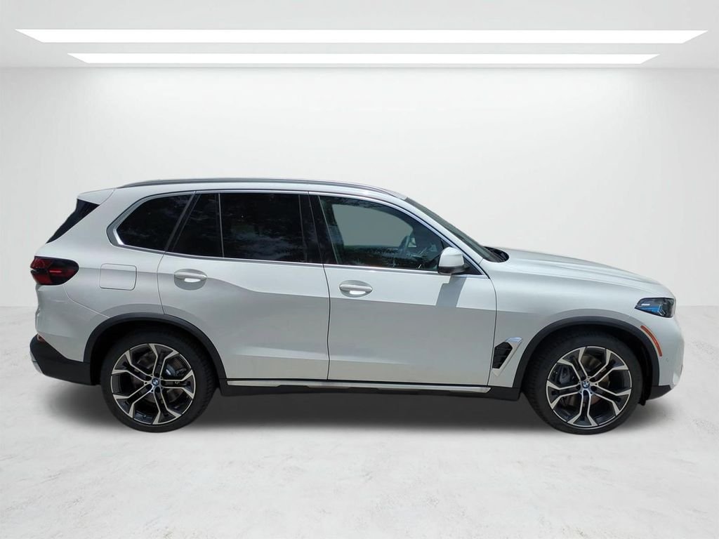 New 2026 Alpine White BMW xDrive50e image 3