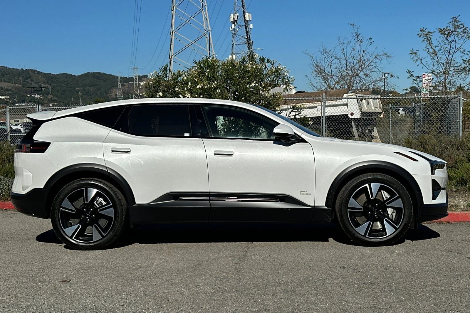 Used 2025  Polestar Long Range Dual Motor image 8