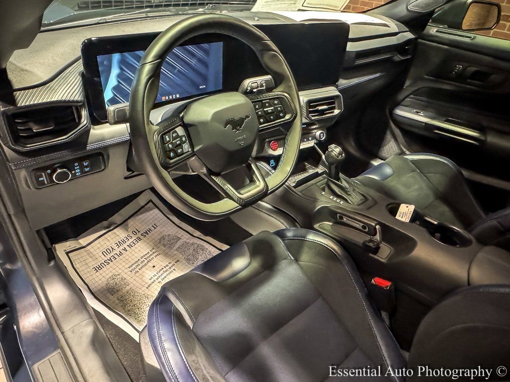2024 FORD MUSTANG - Image 14