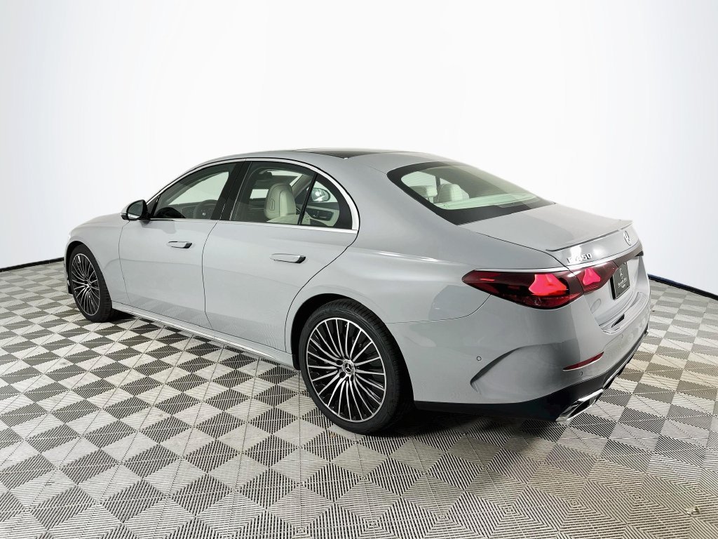 New 2027 MANUFAKTUR Alpine Grey Mercedes-Benz E 450 image 38