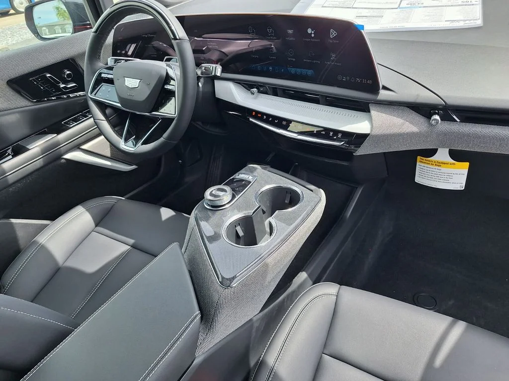 2026 Cadillac OPTIQ Sport - Photo 29