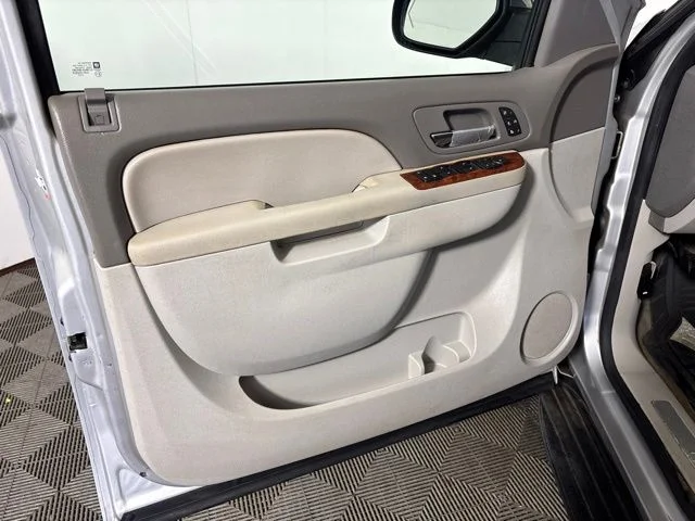 Used 2010 Silver Chevrolet LTZ image 13