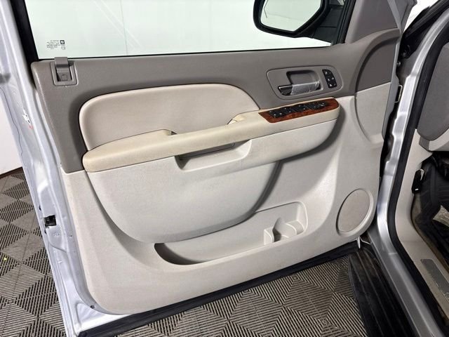 Used 2010 Silver Chevrolet LTZ image 13